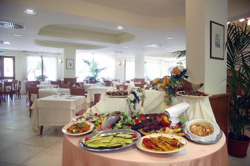 Hotel Portonuovo Vieste Esterno foto